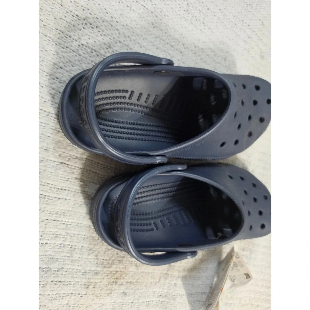 Crocs Classic Clog Navy Blue Mens 7 Womens 9 Water Friendly Comfort Shoes 10001